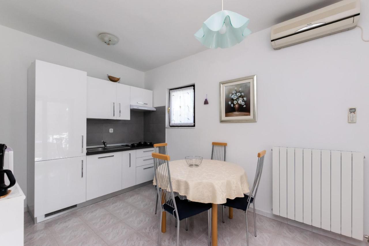 Apartments Anka Kampor 外观 照片